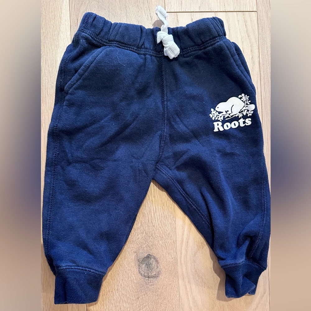 Baby Roots bundle size 6-12 includes 4 items - Picture 5 of 6
